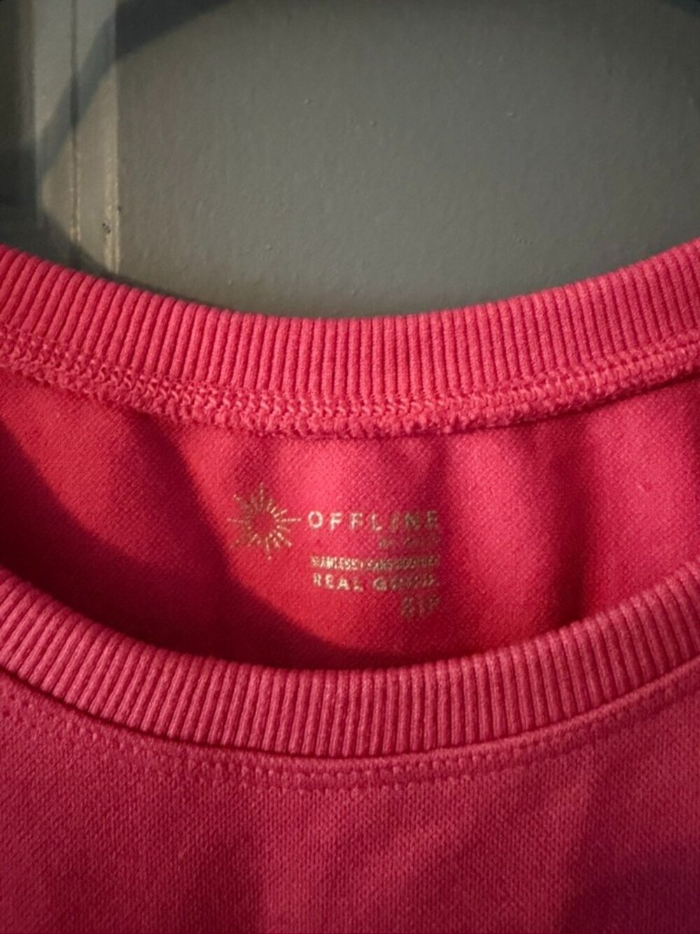 OFFLINE by Aerie cropped pink activewear top - Picture 2 of 3